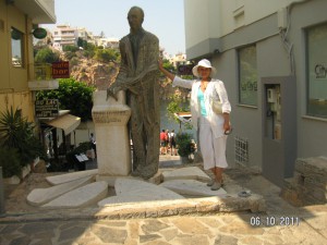 Crete-Agios Nikolaos-памятник