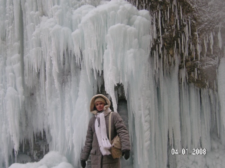chegemskie-vodopadi-zimoj